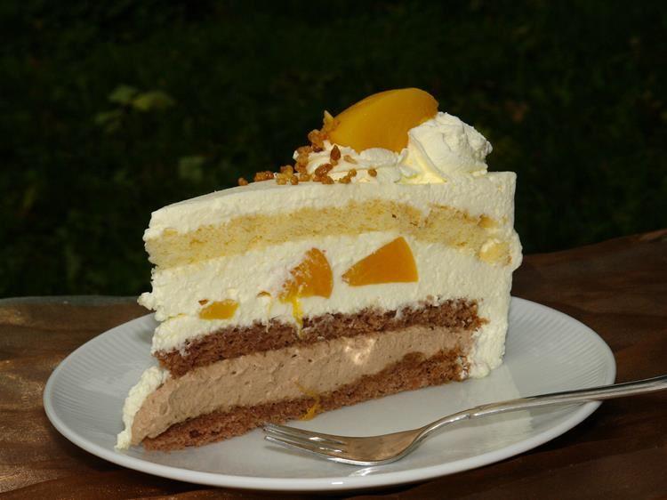 Pfirsich-Schoko-Sahnetorte