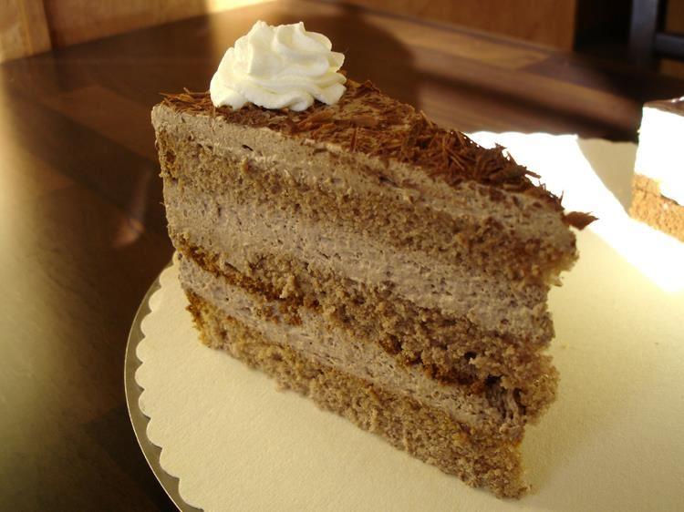Schoko-Sahnetorte